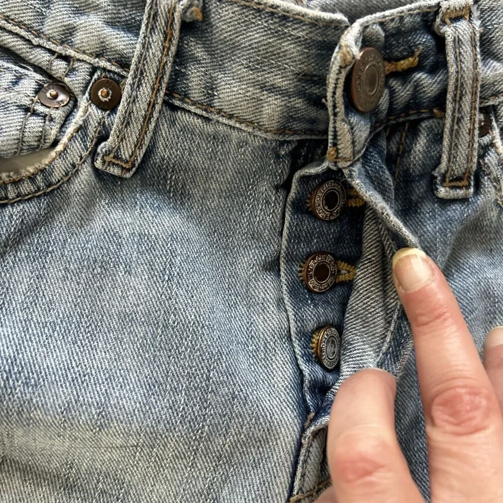 American Eagle Men’s Jeans 26x28 Slim Light Wash Ripped Distressed Holes Button - Picture 4 of 8